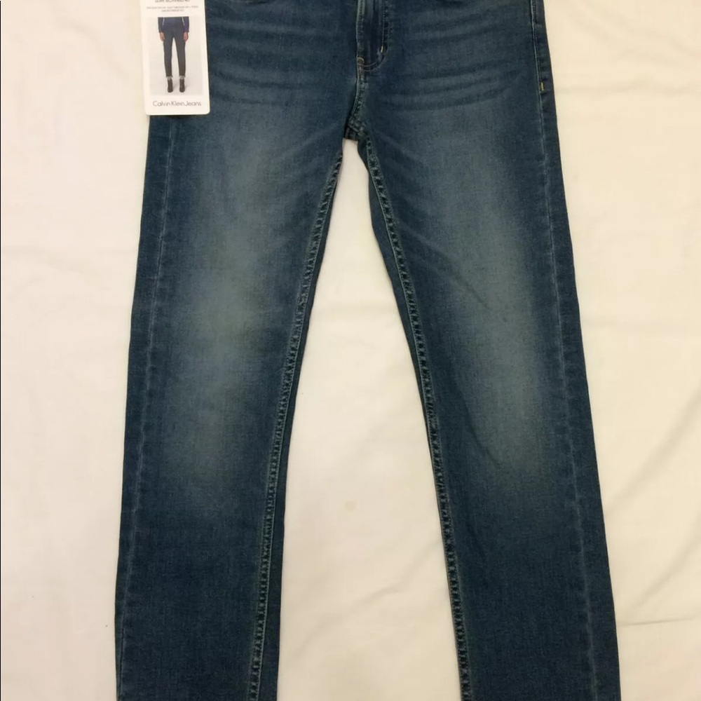 CALVIN KLEIN JEANS Women’s Slim BOYFRIEND Size 2